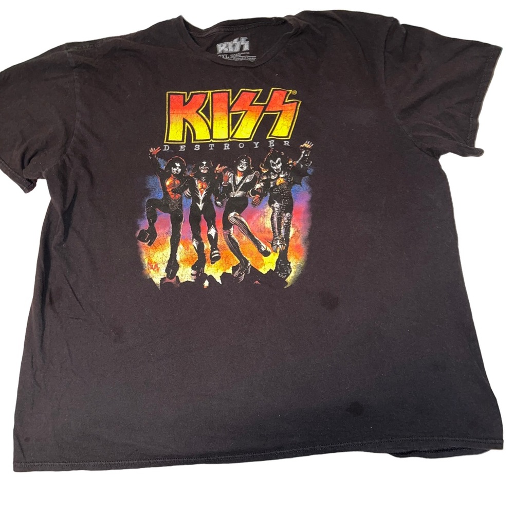 Kiss Men’s Band T-Shirt Black With Band Decal Size 2XL Short Sleeve Shirt
